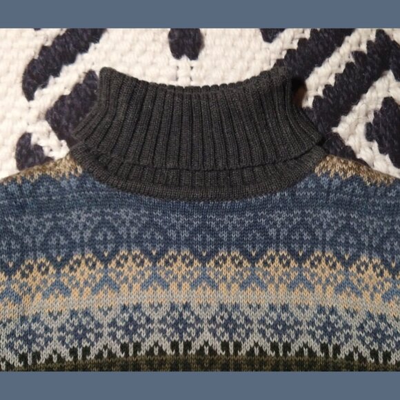 Marsh Landing Turtle Neck Sweater - Picture 4 of 8